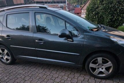 Peugeot 207 173.600 km 2.490 € Waldkappel 37284