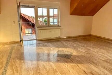 Wohnung Lohfelden - 4 Zimmer, 127 m&sup2;, 1.350&euro; | Angebot:27597502