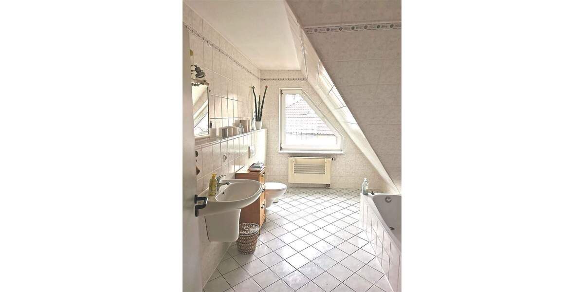 Etagenwohnung Schauenburg Elgershausen - 2 Zimmer, 70 m&sup2;, 185.000&euro; | Angebot:25678733