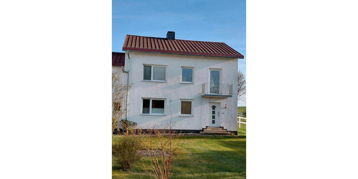 Einfamilienhaus Naumburg - 6 Zimmer, 170 m&sup2;, 1.000&euro; | Angebot:26073511