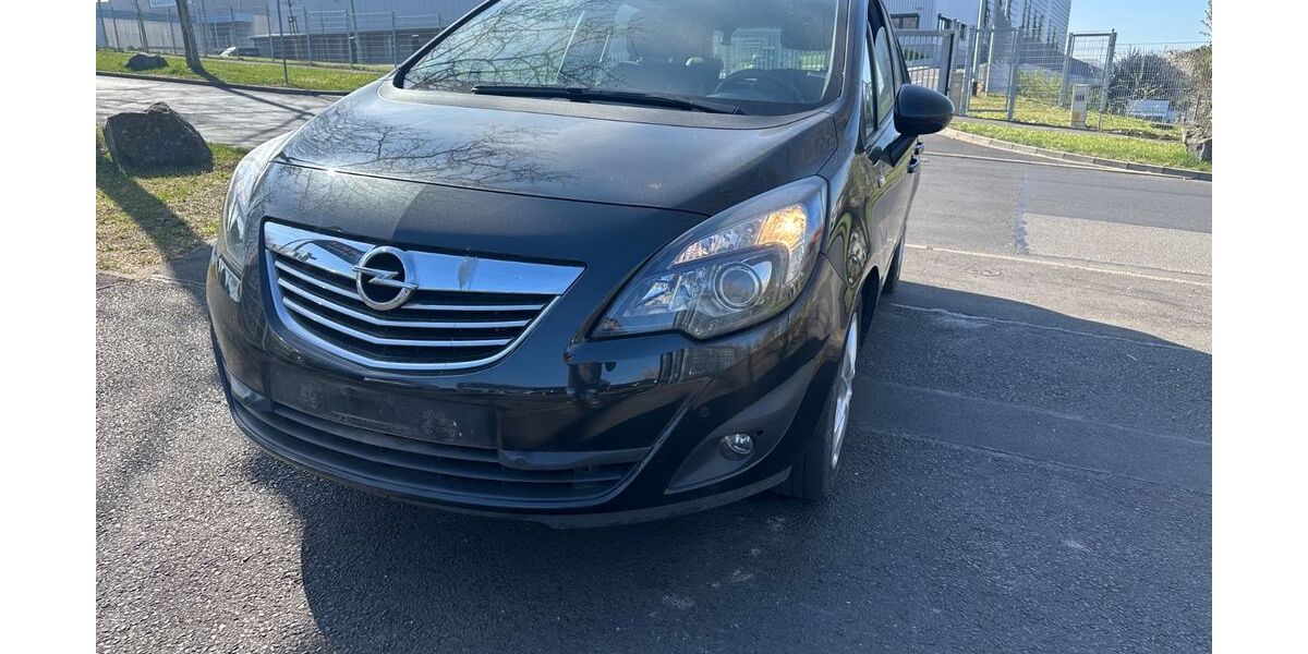 Opel Meriva 102.000 km 6.999 € Kassel 34123