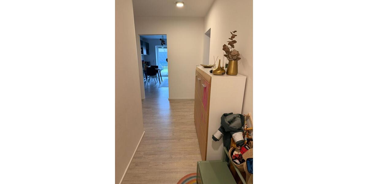 Erdgeschoßwohnung Felsberg - 3 Zimmer, 97 m&sup2;, 840&euro; | Angebot:25444883
