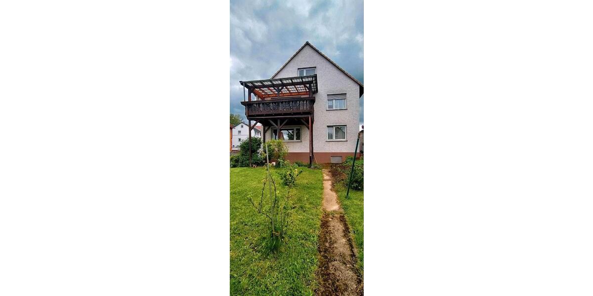 Einfamilienhaus Ahnatal - 8 Zimmer, 175 m&sup2;, 260.000&euro; | Angebot:26879315