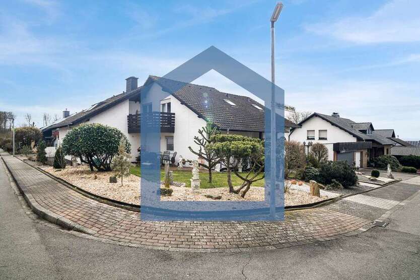 Haus zum Kaufen in Borgentreich 349.000 € 241 m²