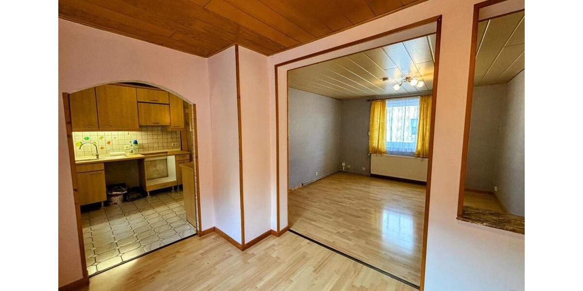 Etagenwohnung Witzenhausen - 5 Zimmer, 104 m&sup2;, 800&euro; | Angebot:25282076