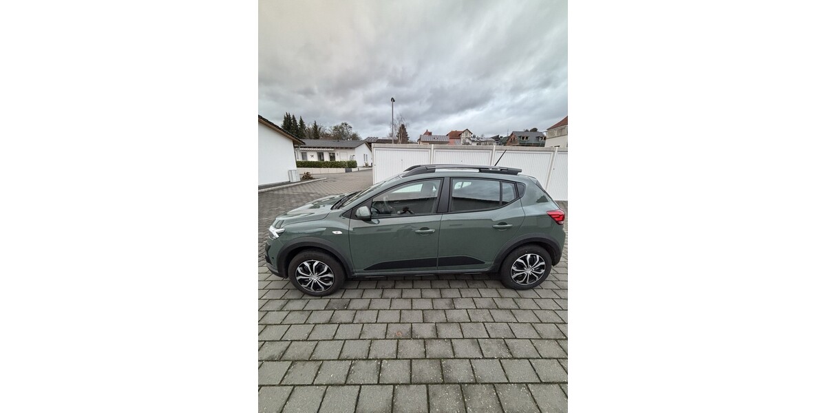 Dacia Sandero 9.800 km 15.500 € Witzenhausen 37213