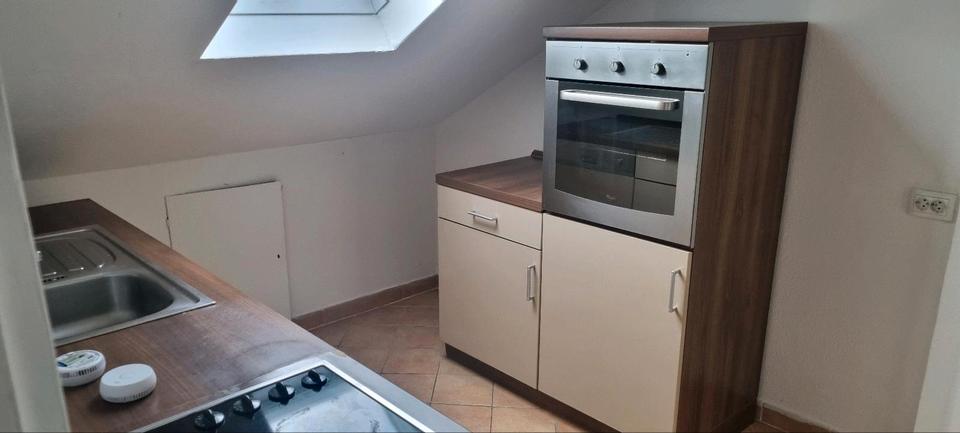 Dachgeschoßwohnung Kassel Philippinenhof-Warteberg - 3 Zimmer, 65 m&sup2;, 750&euro; | Angebot:25144560