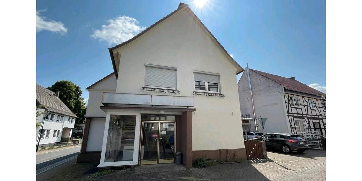 Einfamilienhaus Hofgeismar - 7 Zimmer, 216 m&sup2;, 119.000&euro; | Angebot:27108640