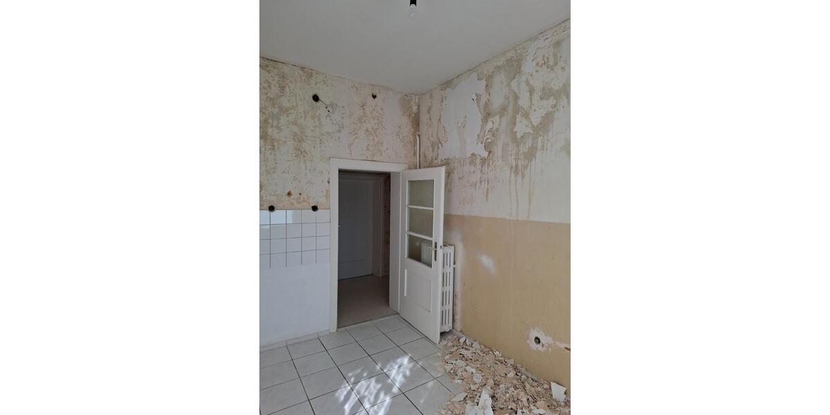 Etagenwohnung Kassel Niederzwehren - 5 Zimmer, 120 m&sup2;, 600&euro; | Angebot:26375812