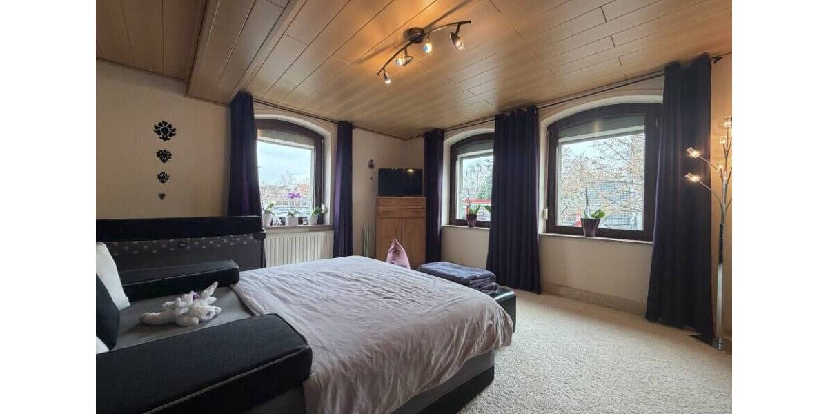 Einfamilienhaus Kassel Oberzwehren - 1 Zimmer, 256 m&sup2;, 525.000&euro; | Angebot:25969559