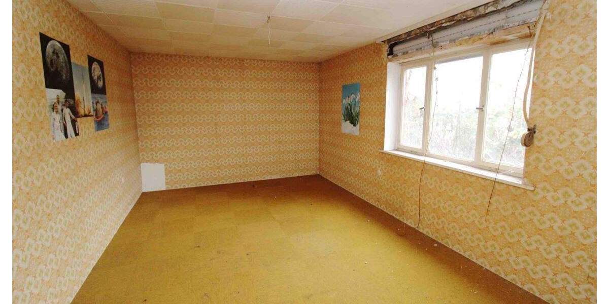 Bad Wilhelmshöhe! Bebautes Grundstück mit 17 Garagen, Wohnhaus und Gewerbeeinheit zimmer