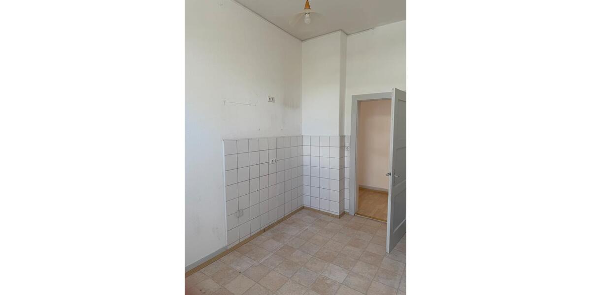 Erdgeschoßwohnung Kassel Bad Wilhelmshöhe - 3 Zimmer, 95 m&sup2;, 1.250&euro; | Angebot:26254497