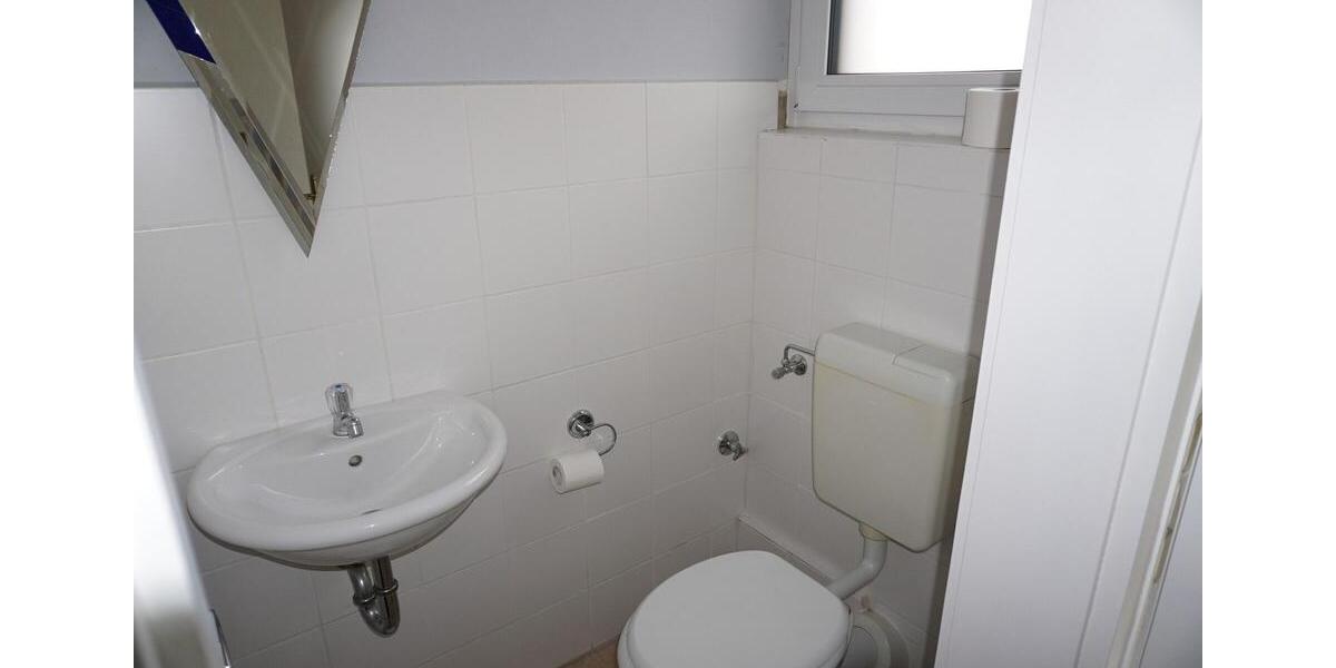 Einfamilienhaus Melsungen - 6 Zimmer, 200 m&sup2;, 1.600&euro; | Angebot:26192357