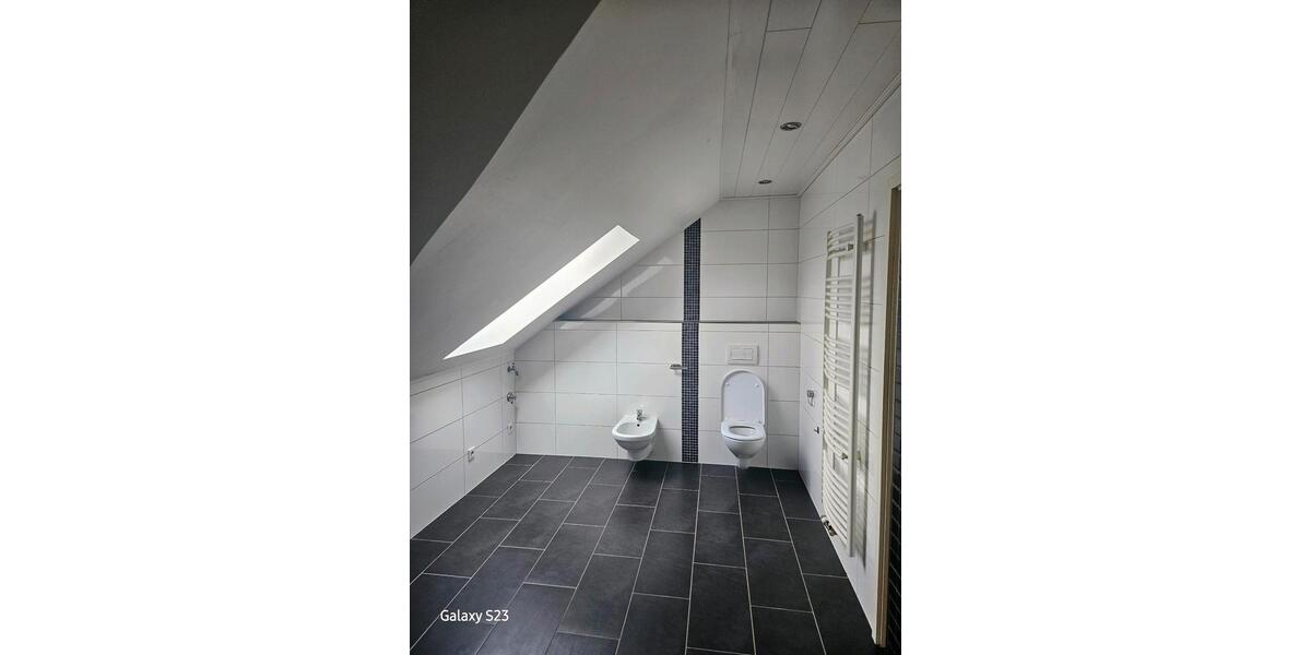 Dachgeschoßwohnung Hofgeismar - 3 Zimmer, 120 m&sup2;, 900&euro; | Angebot:26302643