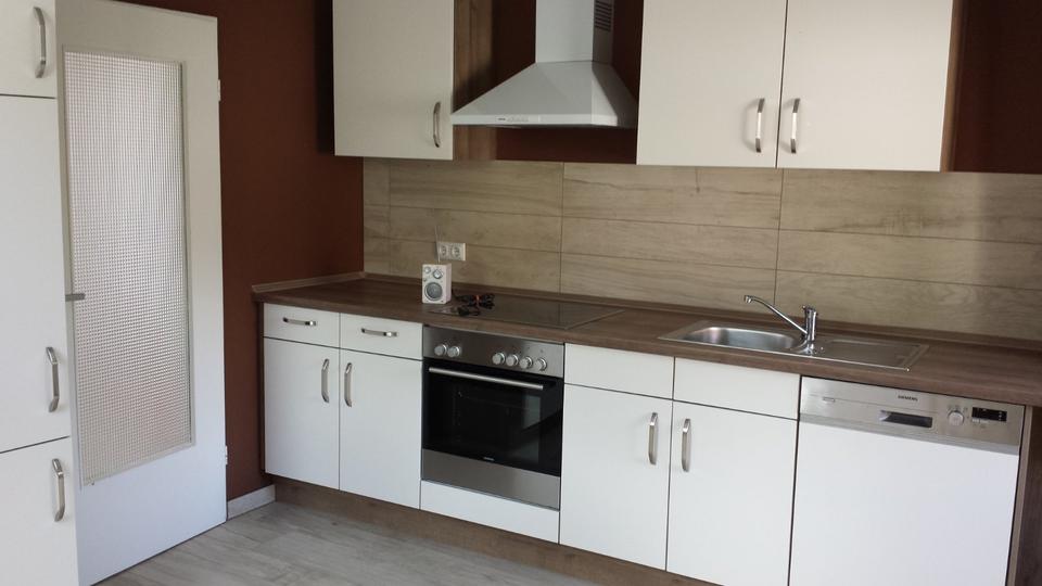 Helle 2,5 ZKB Wohnung mit EBK zum 01.03.01.04.26 zu vermieten 2.5 zimmer