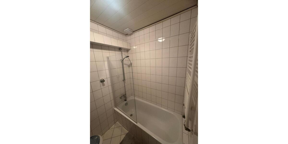 Exclusive: 2 ZKB: Nähe Bahnhof Wilhelmshöhe 2 zimmer