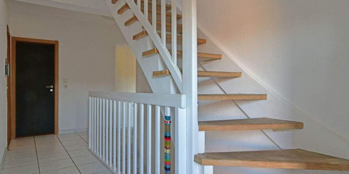 Reihenendhaus Hessisch Lichtenau - 7 Zimmer, 226 m&sup2;, 230.000&euro; | Angebot:26432911