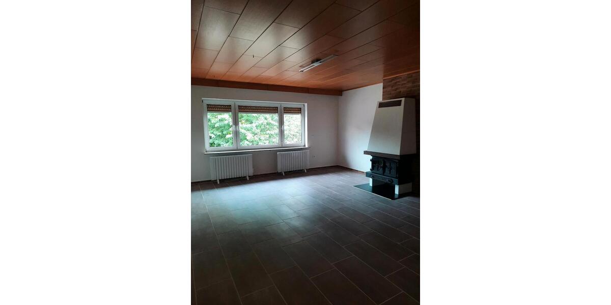 Einfamilienhaus Malsfeld - 7 Zimmer, 166 m&sup2;, 139.000&euro; | Angebot:26220973