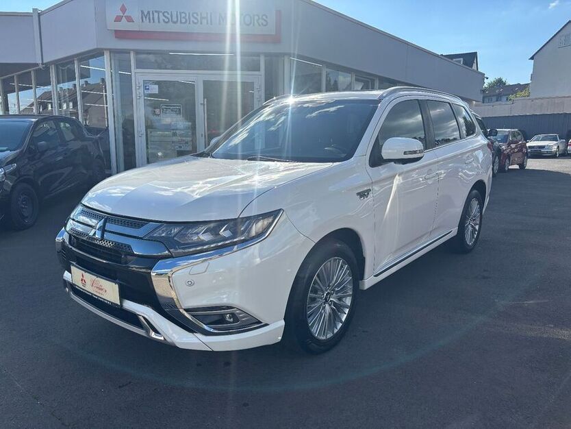 Plug-in Hybrid Outlander