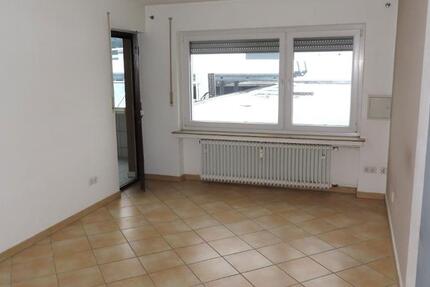 Gepflegte 2 ZKB mit kl. Wintergarten und Stellplatz in Niestetal-Sandershausen 2 zimmer