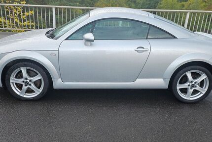 Audi TT 262.500 km 4.400 € Kassel 34127