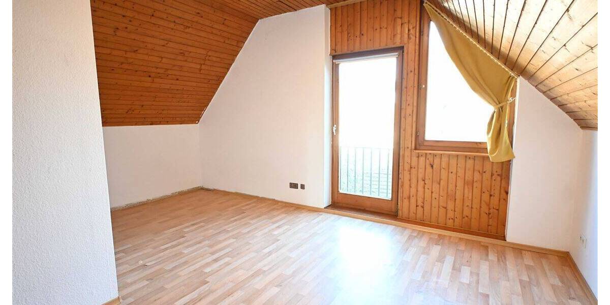 Reihenmittelhaus Kassel Niederzwehren - 4 Zimmer, 104 m&sup2;, 285.000&euro; | Angebot:25984575