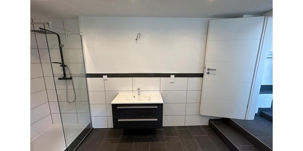 Mehrfamilienhaus, Wohnhaus Kaufungen - 14 Zimmer, 352 m&sup2;, 375.000&euro; | Angebot:26545000
