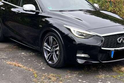 INFINITI Q30 144.005 km 17.500 € Kassel 34123