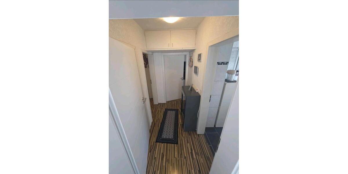 Reihenhaus Lohfelden - 8 Zimmer, 125 m&sup2;, 320.000&euro; | Angebot:27189044