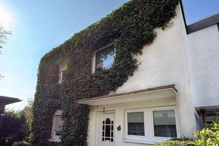 Provisionsfrei - Gepflegtes Reihenendhaus in ruhiger Lage in Niestetal-S. 4 zimmer