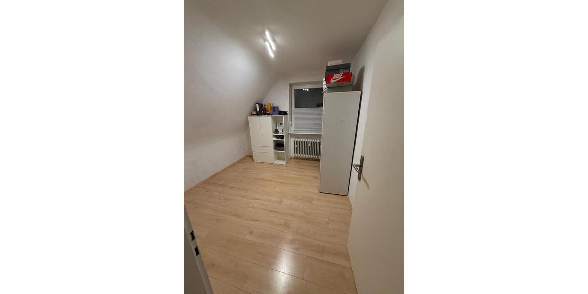 Helle 3 Zimmer Dachgeschosswohnung in Kassel- Bettenhausen 3 zimmer
