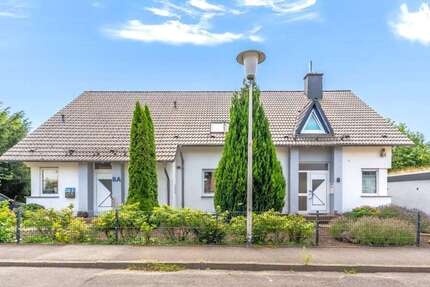Haus Kassel Bettenhausen - 8 Zimmer, 269 m&sup2;, 795.000&euro; | Angebot:27257547