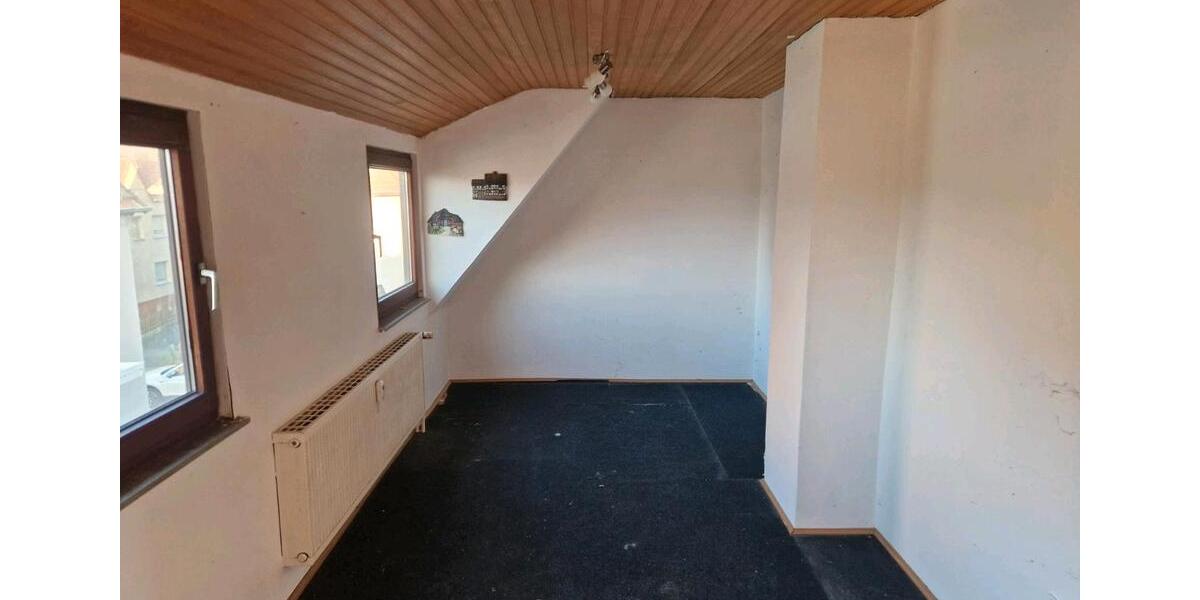 Dachgeschoßwohnung Immenhausen - 3 Zimmer, 58 m&sup2;, 350&euro; | Angebot:24663898
