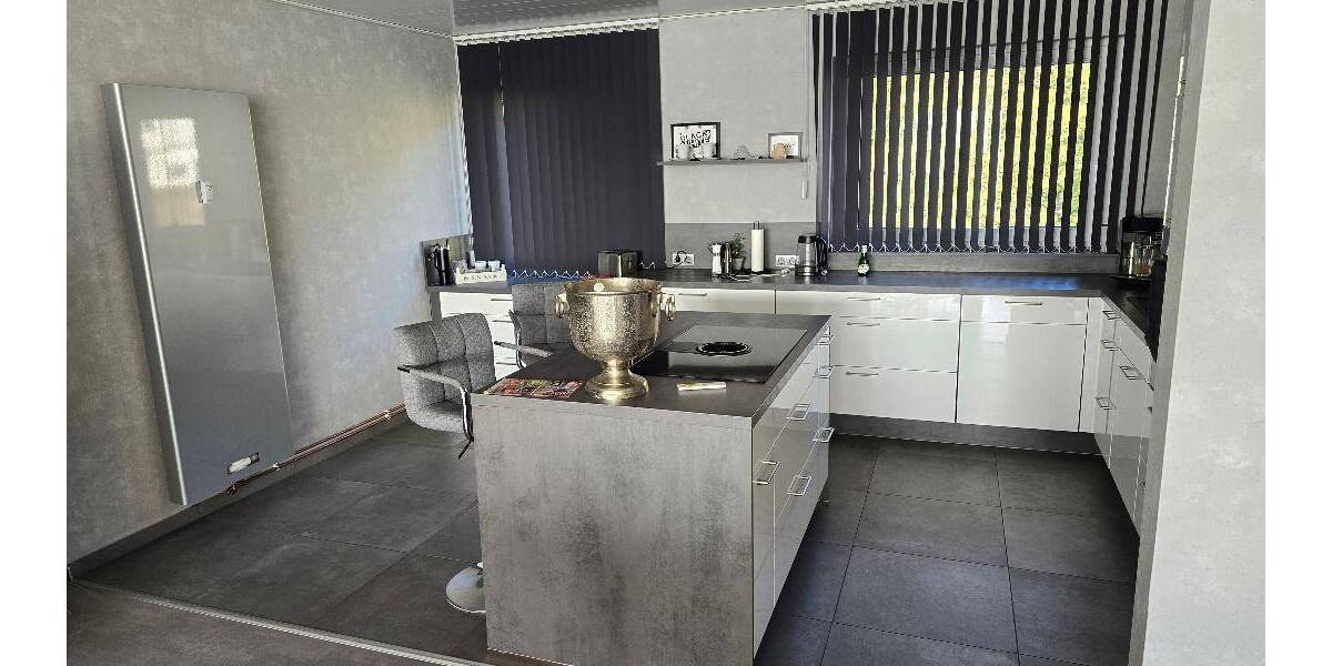 Penthousewohnung in Panoramalage am Waldrand von Nordhessen in Nieste 4 zimmer