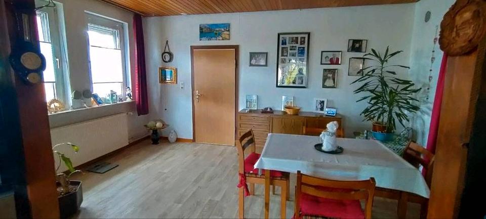 Einfamilienhaus Ahnatal - 8 Zimmer, 175 m&sup2;, 260.000&euro; | Angebot:26879315
