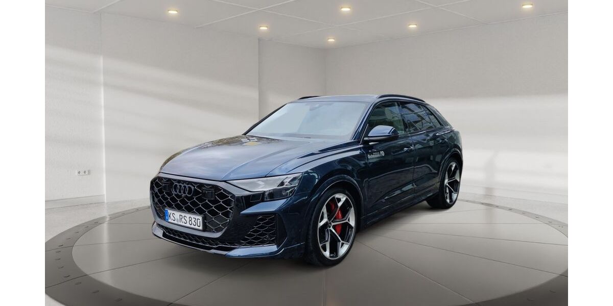 Audi RSQ8 2.990 km 179.880 &euro; Wolfhagen 34466