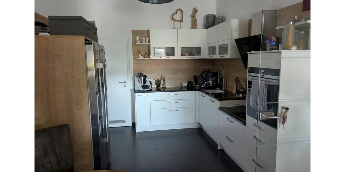 Dachgeschoßwohnung Baunatal - 3 Zimmer, 89 m&sup2;, 330.000&euro; | Angebot:24235218