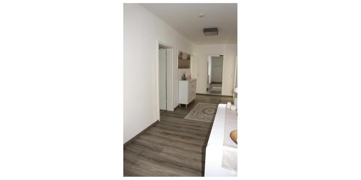 Etagenwohnung Baunatal - 4 Zimmer, 112 m&sup2;, 375.000&euro; | Angebot:27298596