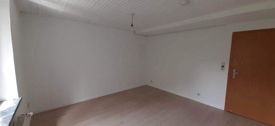 Etagenwohnung Naumburg - 4 Zimmer, 133 m&sup2;, 800&euro; | Angebot:26068054