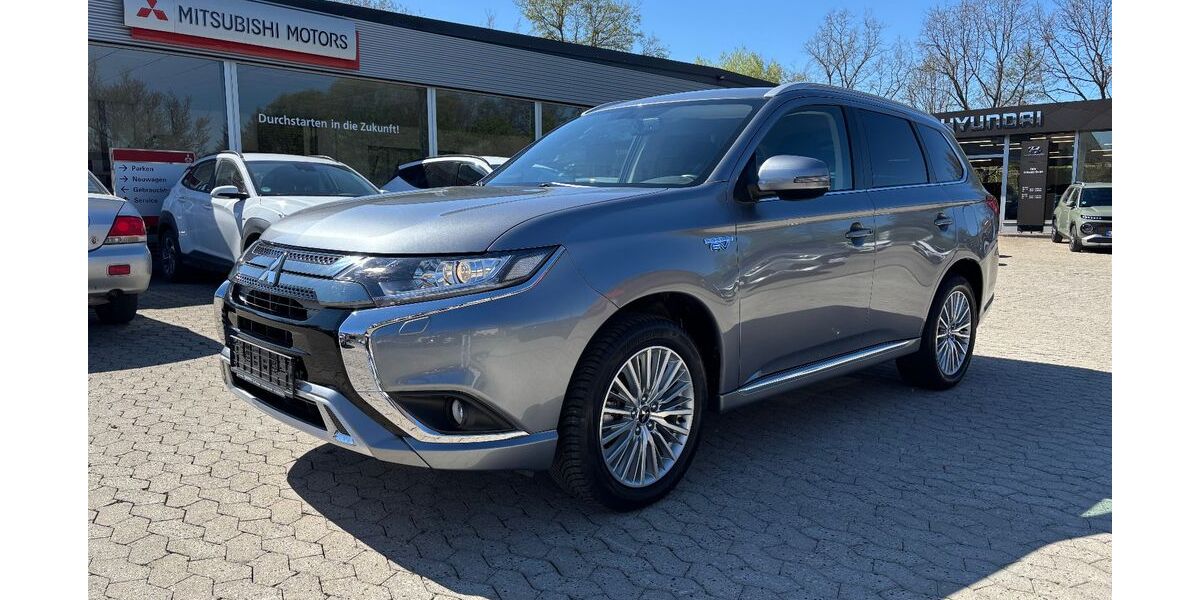 Mitsubishi Outlander 73.000 km 18.990 &euro; Wolfhagen 34466