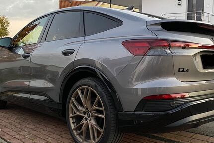 Audi Q4 e-tron 16.500 km 43.500 &euro; Kassel 34128