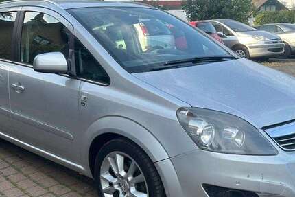 Opel Zafira 253.000 km 2.990 € Niestetal 34266