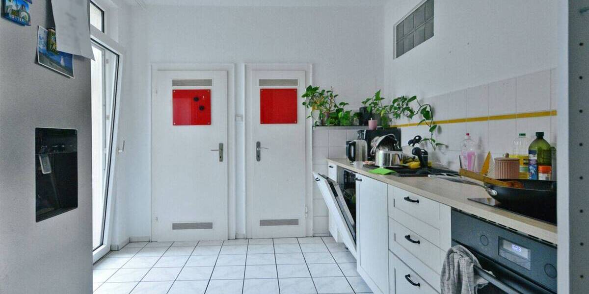 Etagenwohnung Kassel Mitte - 4 Zimmer, 134 m&sup2;, 300.000&euro; | Angebot:25938417