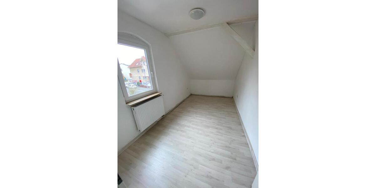 Einfamilienhaus Kassel Bettenhausen - 7 Zimmer, 150 m&sup2;, 1.950&euro; | Angebot:26554827