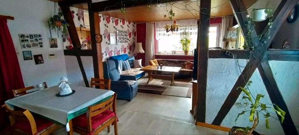 Einfamilienhaus Ahnatal - 8 Zimmer, 175 m&sup2;, 260.000&euro; | Angebot:26879315