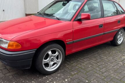 Opel Astra 112.500 km 3.350 &euro; Volkmarsen 34471