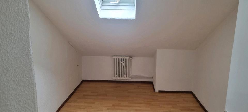 Dachgeschoßwohnung Kassel Philippinenhof-Warteberg - 3 Zimmer, 65 m&sup2;, 750&euro; | Angebot:25144560