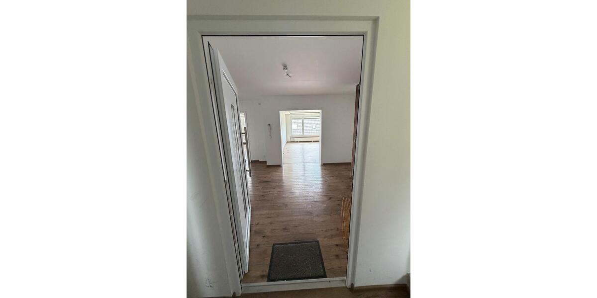 Erdgeschoßwohnung Kassel Philippinenhof-Warteberg - 3 Zimmer, 120 m&sup2;, 1.050&euro; | Angebot:26223357