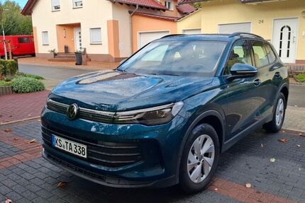 VW Tiguan 14.000 km 32.490 &euro; Kassel 34132