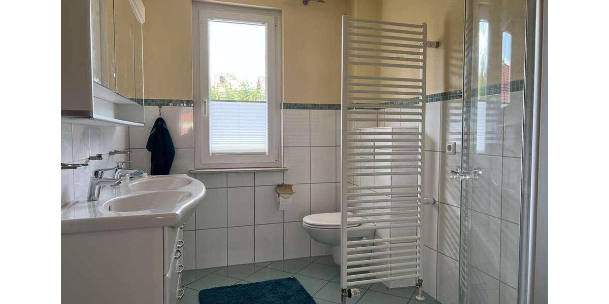 Mehrfamilienhaus, Wohnhaus Kassel Bettenhausen - 10 Zimmer, 220 m&sup2;, 2.100&euro; | Angebot:26050587